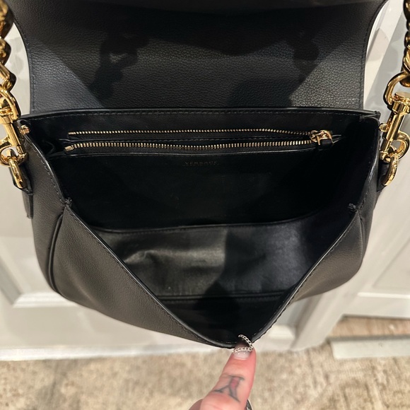 Versace Black Leather La Medusa Chain Shoulder Bag - Picture 8 of 16